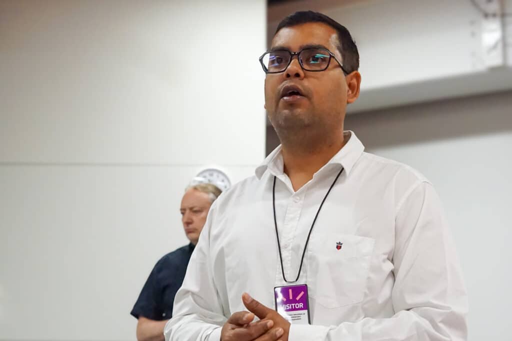 Rajeev Kumar speaking at the 6GESS seminar about microwave sensors, antennas, biomedical sensing, and wearable systems.